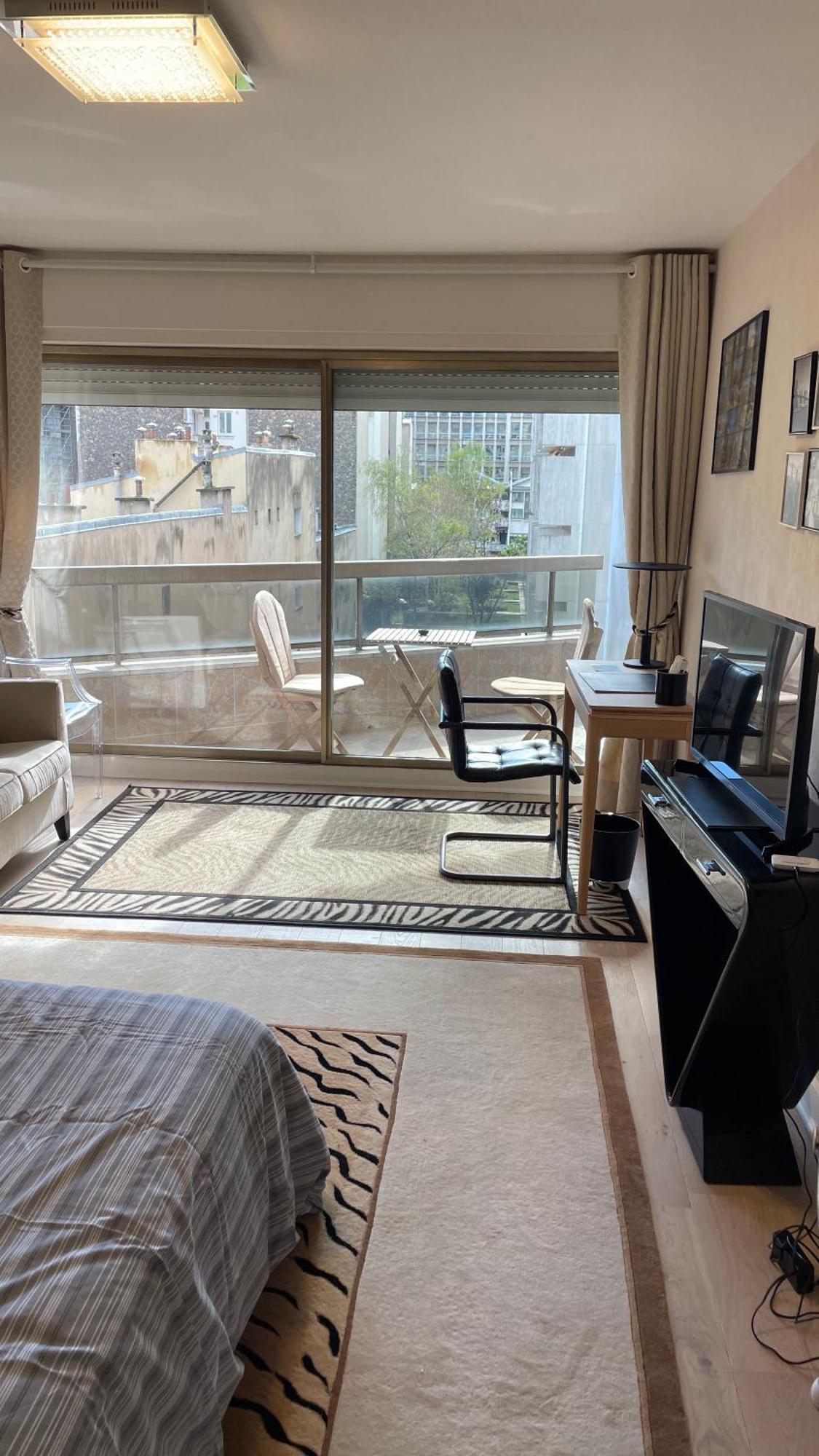 Un Studio De Luxe Les Champs Elysees Paris Luaran gambar